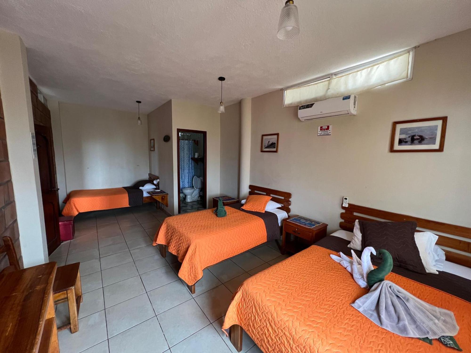 Hostal Cattleya Пуэрто-Бакерисо-Морено Экстерьер фото